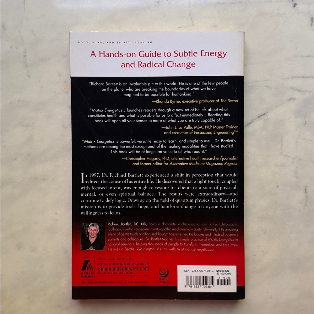 Body Electric book bundle - Picture 3 of 11